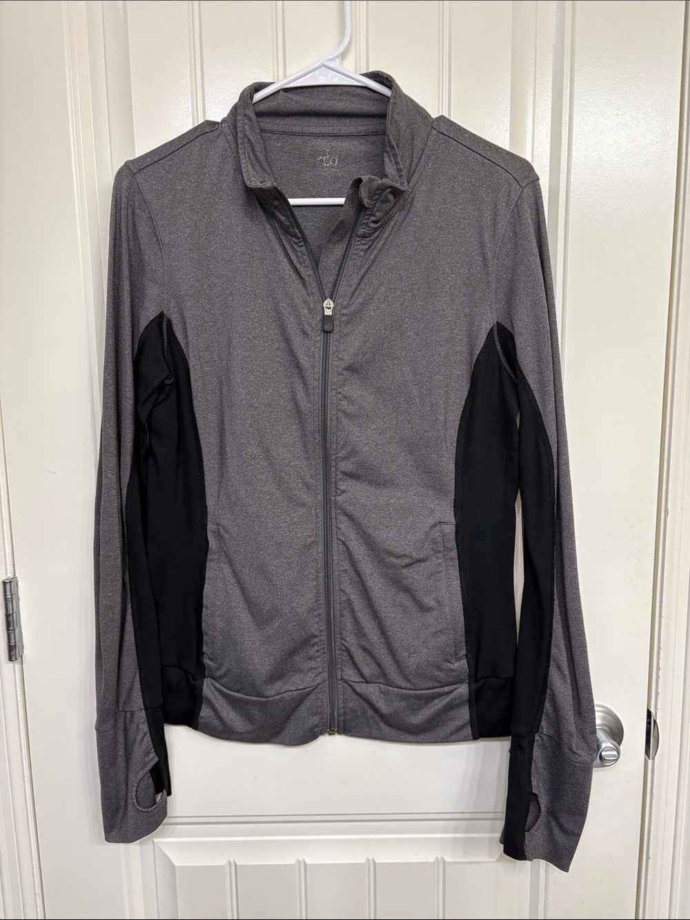ALO Yoga Gray and Black Full-Zip Performance Jacket